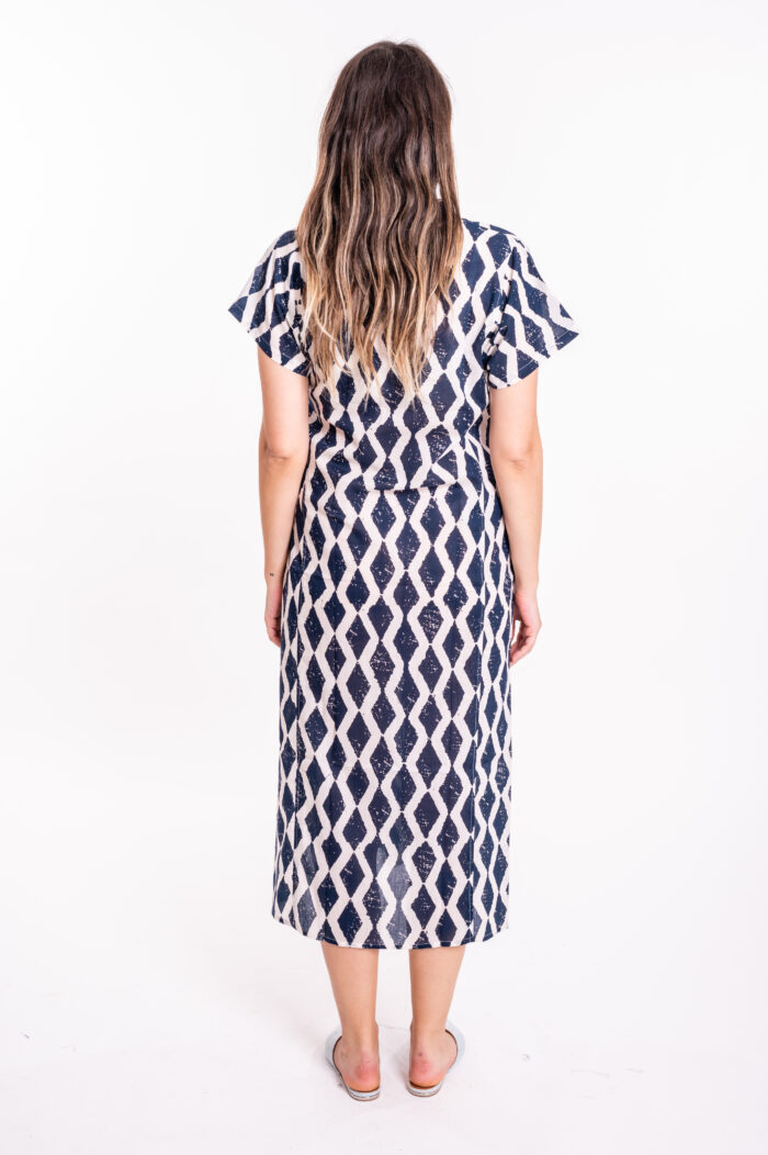 Jalabiya dress | Uniquely designed dress – white dress with blue rhombuses print