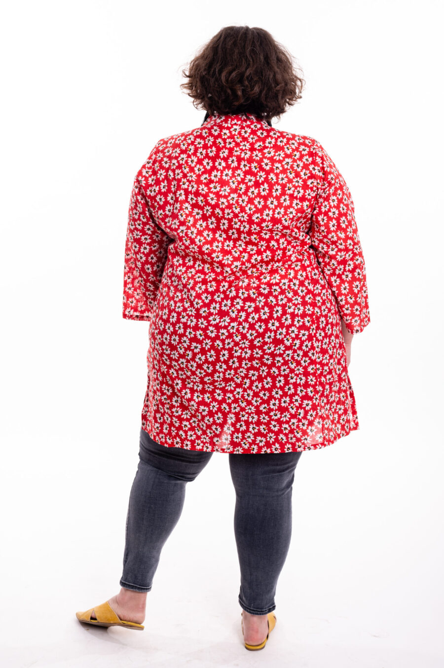 טוניקה ג'וי לנשים | טוניקה בעיצוב ייחודי – טוניקה אדומה עם הדפס פרחוני