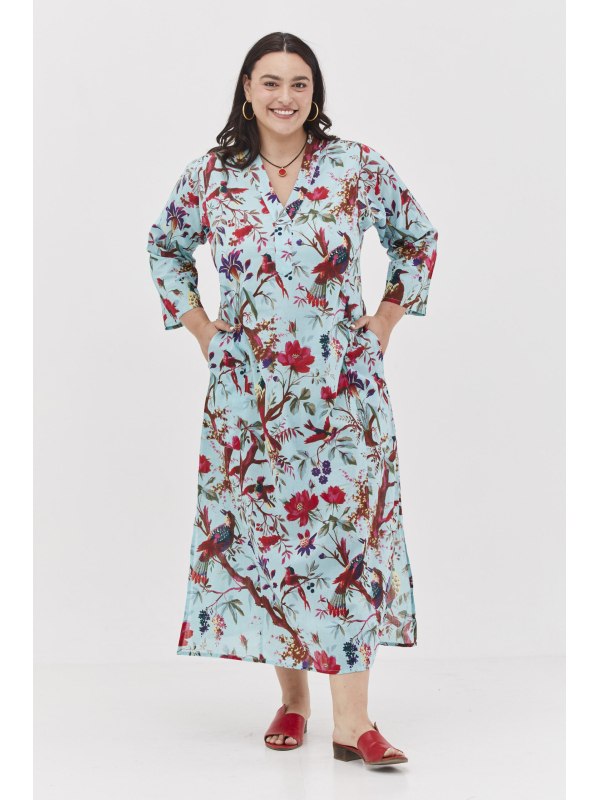 גלביה לנשים | גלבייה בעיצוב ייחודי – שמלה טורקיז עם הדפס טרופי של קומפורט זון בוטיק