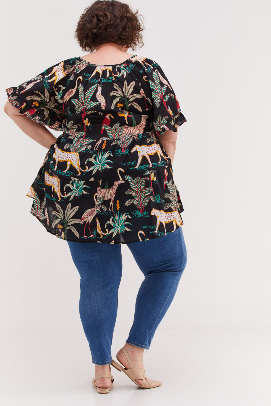 Happy tunic | Oversized flattering tunic – Safary print, black tunic with animals print by comfort zone boutique