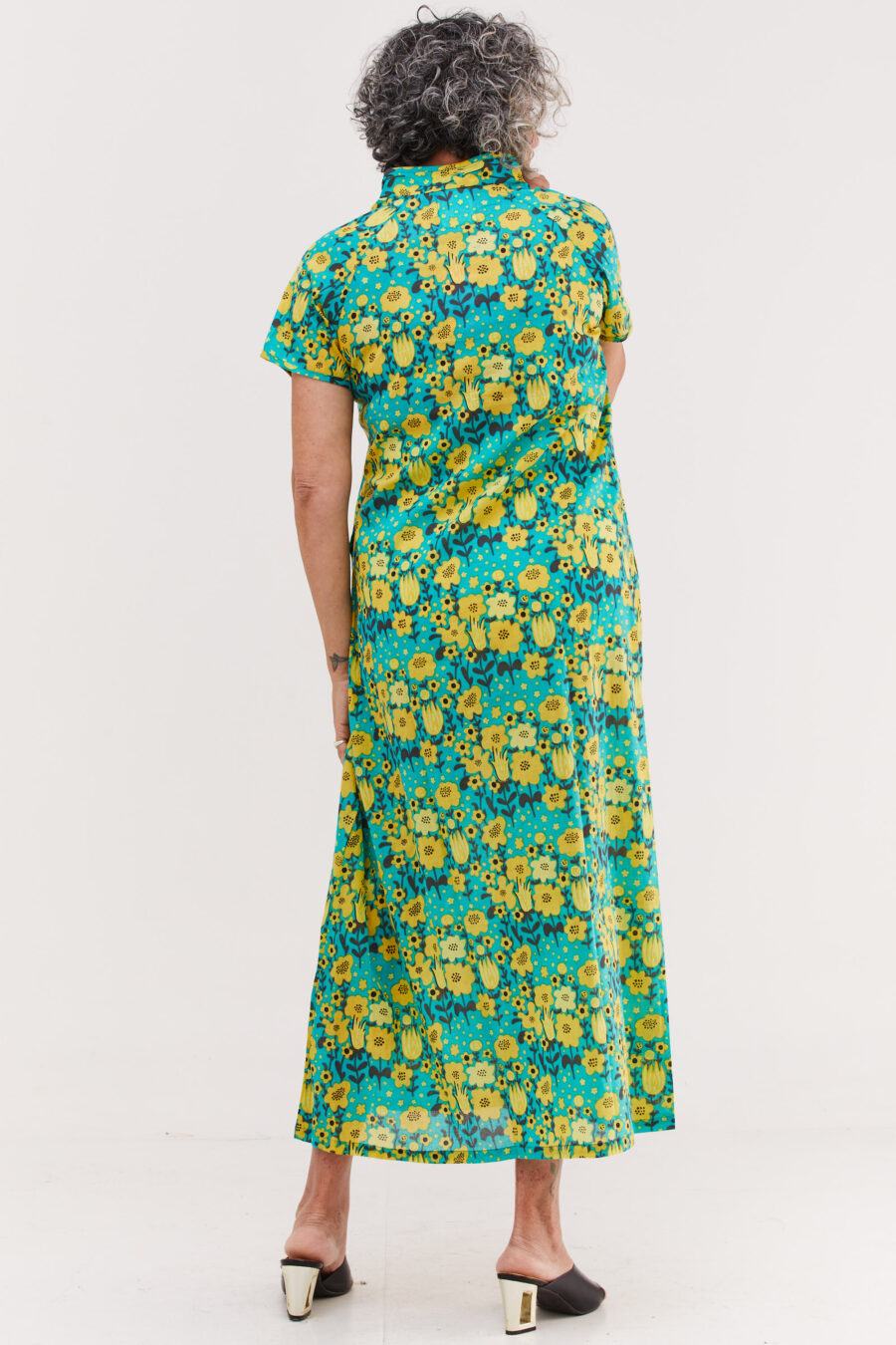 Maiko dress | Japanese dress with a unique high collar – Optimism print, tourquise dress with yellow flowers print by comfort zone boutique