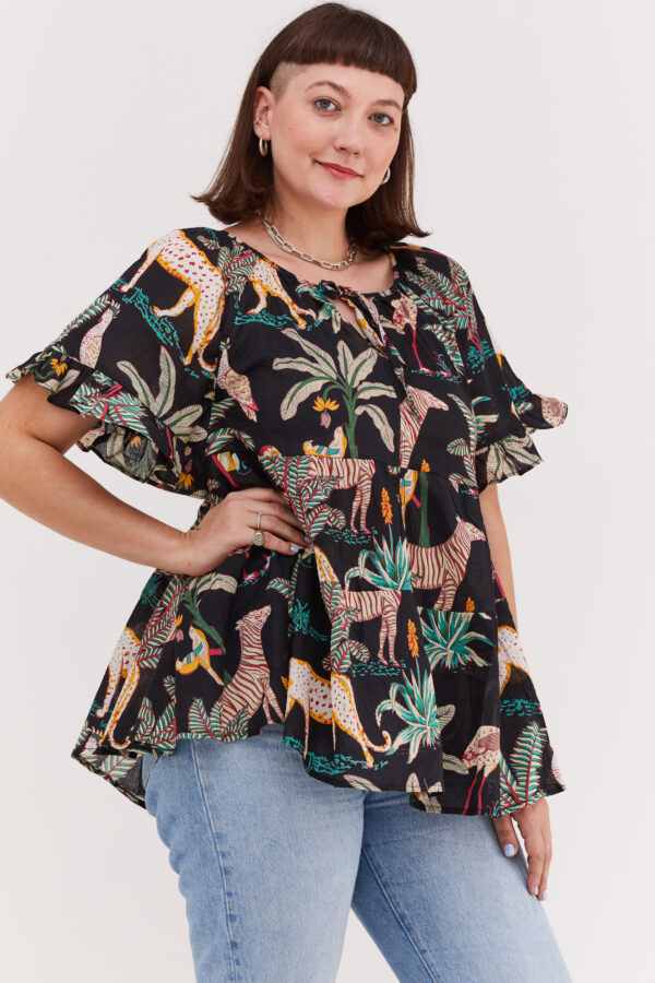 Happy tunic | Oversized flattering tunic – Safary print, black tunic with animals print by comfort zone boutique