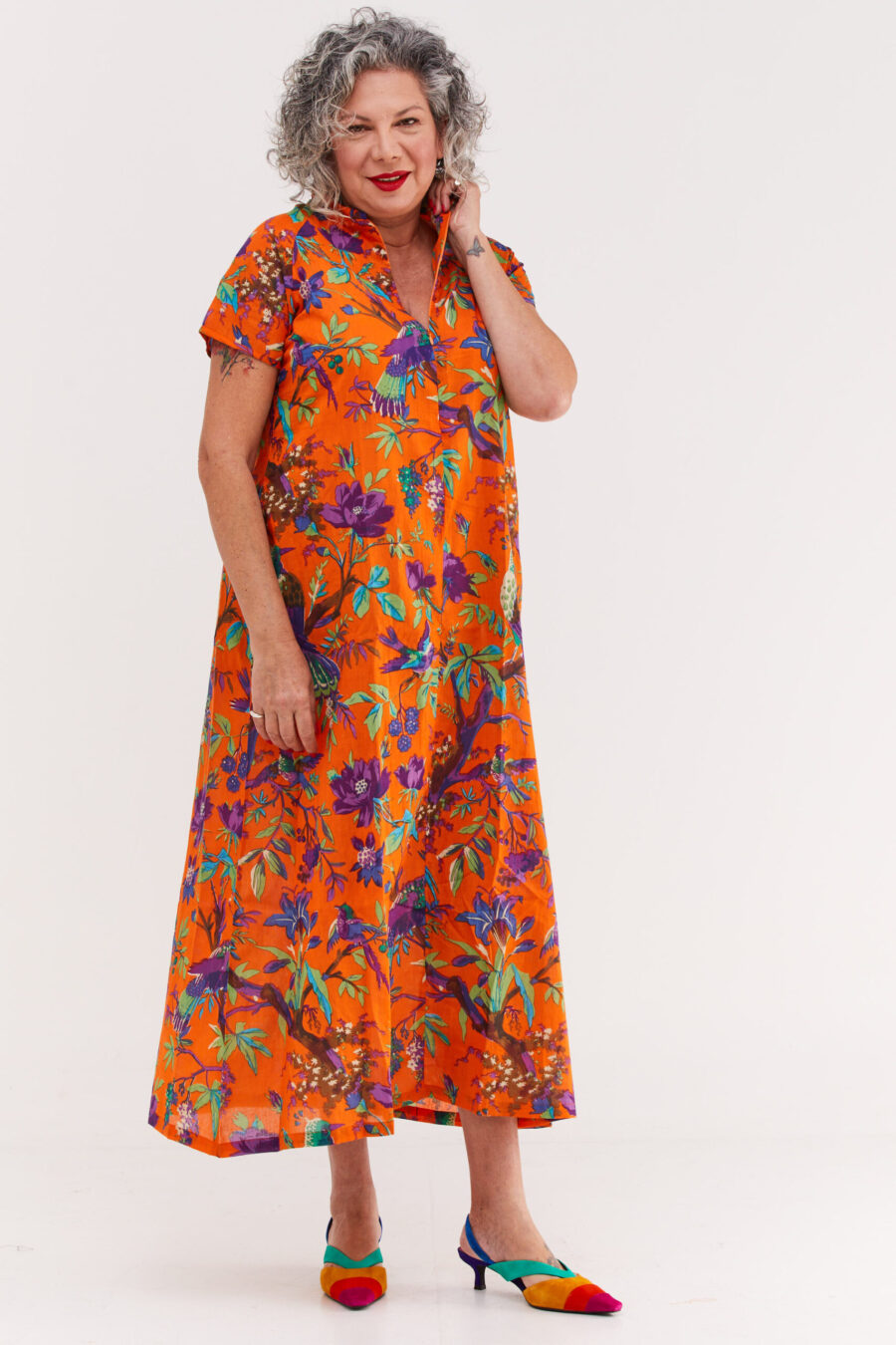 Maiko dress | Japanese dress with a unique high collar – Orange tropicana, colorful tropical print on an orange backgroung by comfort zone boutique