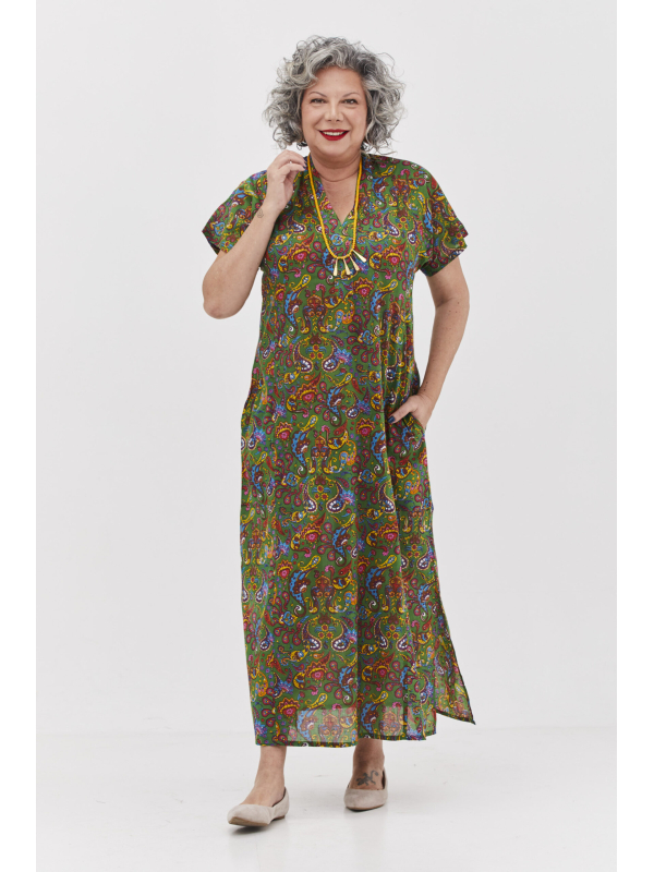 גלביה לנשים | גלבייה בעיצוב ייחודי – הדפס פייזלי ירוק, שמלה בצבע ירוק עם הדפס פייזלי צבעוני.