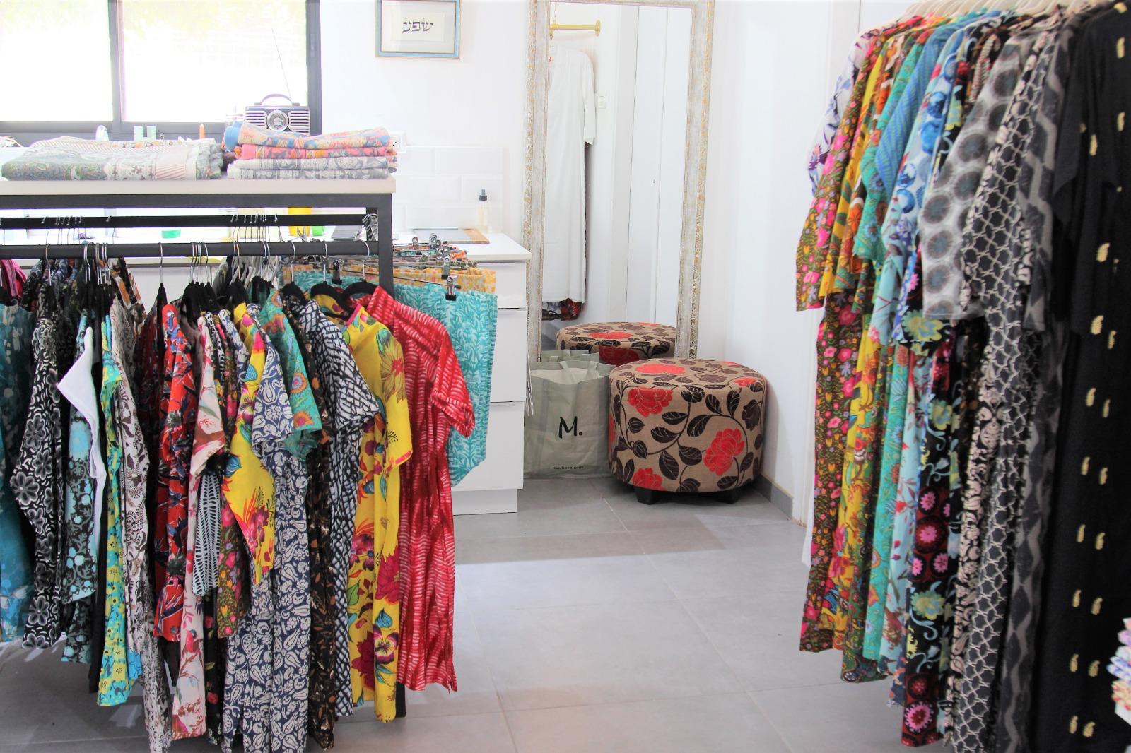 Comfort Zone Boutique | לראות את עצמך מול הקולות שסביבך