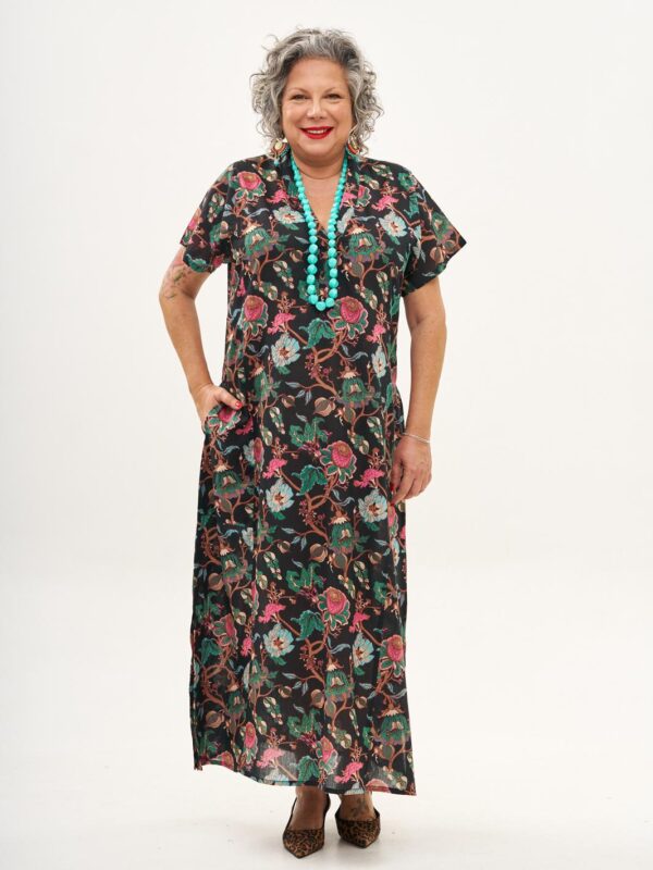 גלביה לנשים, שרוול קצר | פלורה שחור